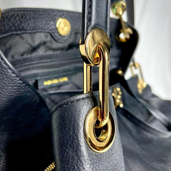 Michael Kors Raven Large Shoulder Tote Black Leather w/ Gold Hardware - Picture 6 of 12